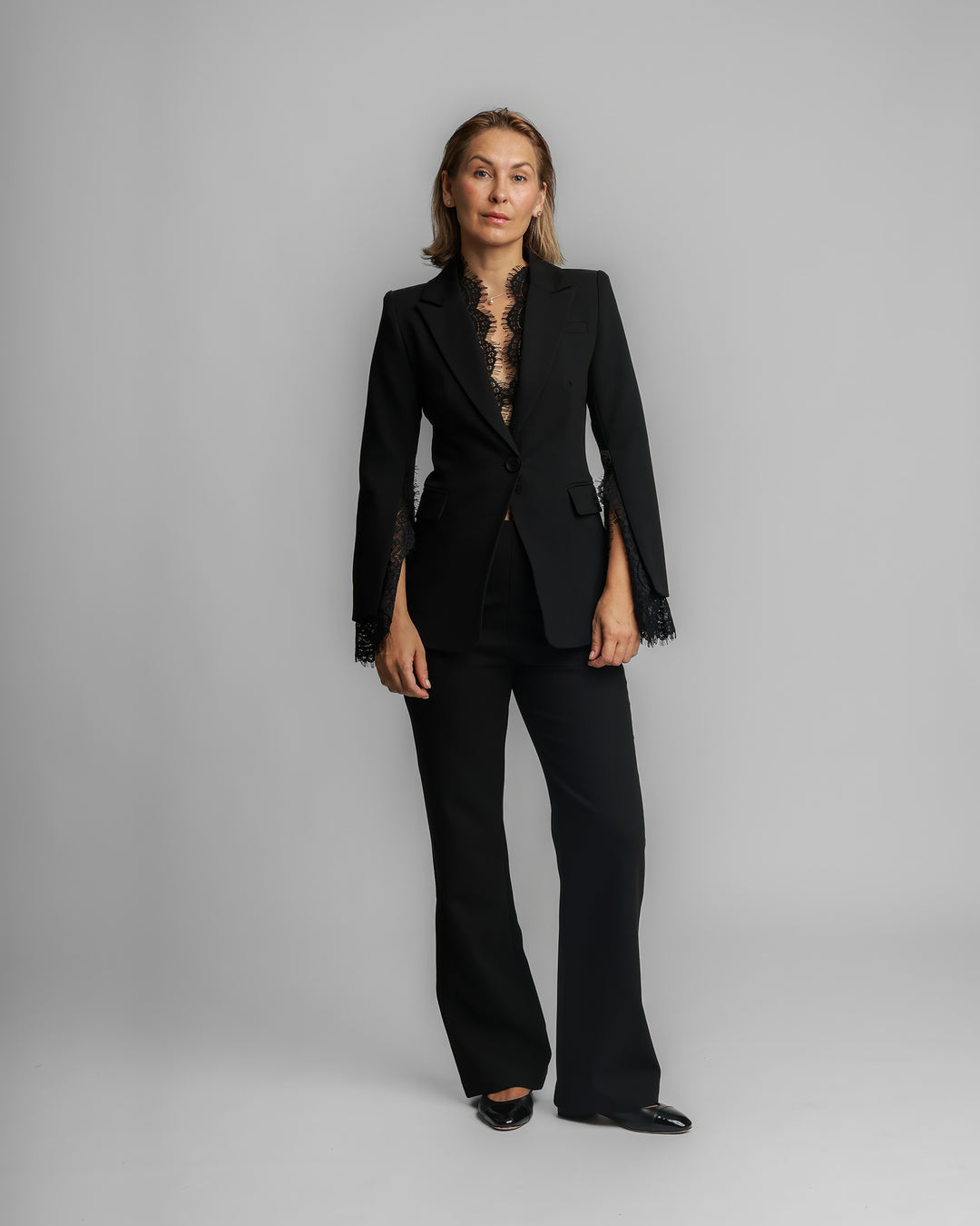 Lace-Trim Tailored Suit – Black