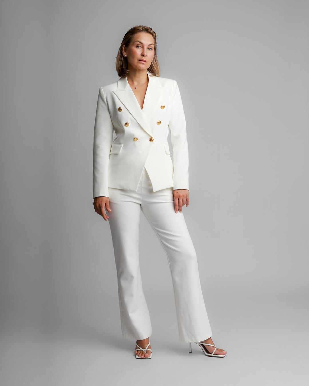 Double-Breasted Suit with Gold Buttons – White – ENLACE FASHION